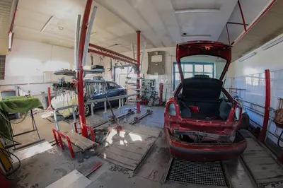 Bronowicki Przemysław. Zakład blacharsko - lakierniczy